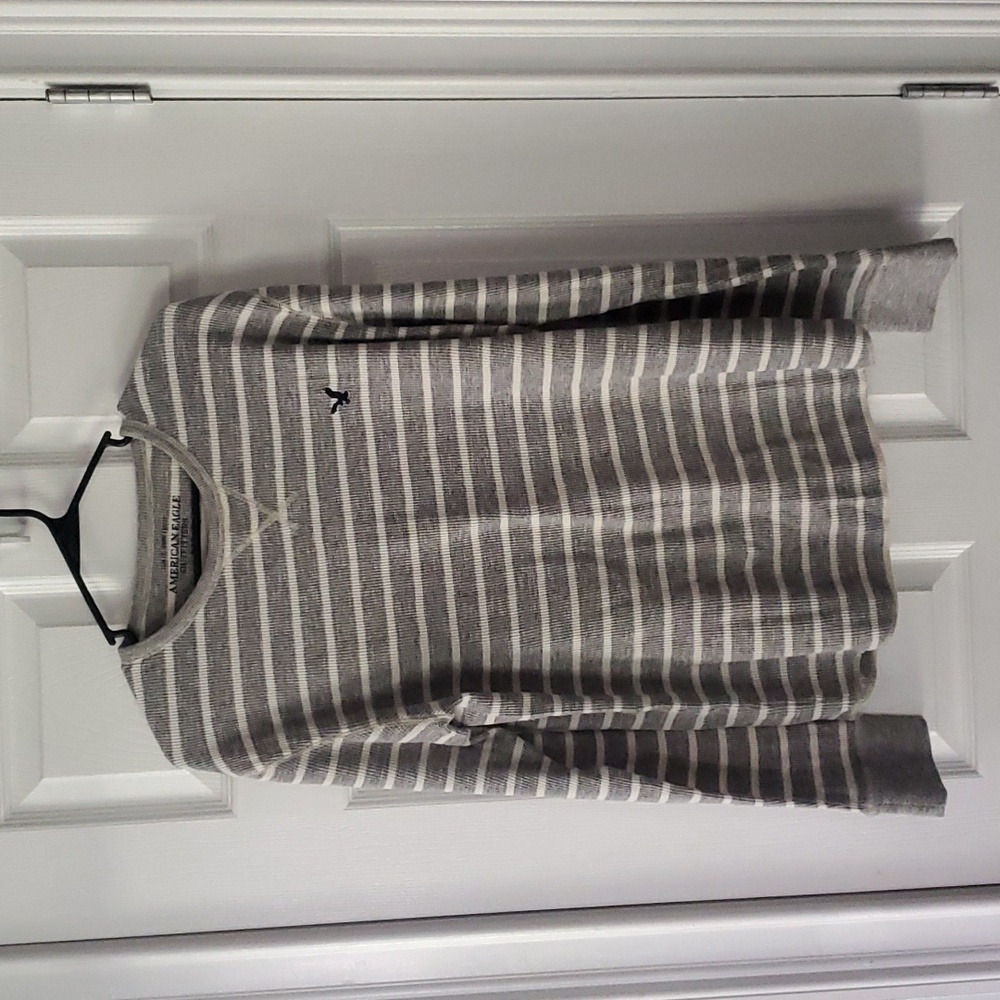 American Eagle thermal shirt